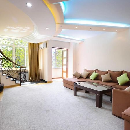 Stay Inn Apart-Hotel On Sayat-Nova Avenue Erivan Dış mekan fotoğraf